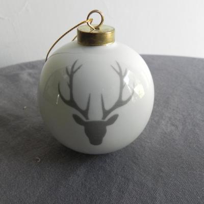 REF 6862 BOULE NOEL TETE DE CERF