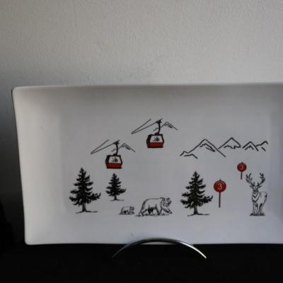 REF 8446 PLAT DESIGN 32X22cm SCENE DE MONTAGNE